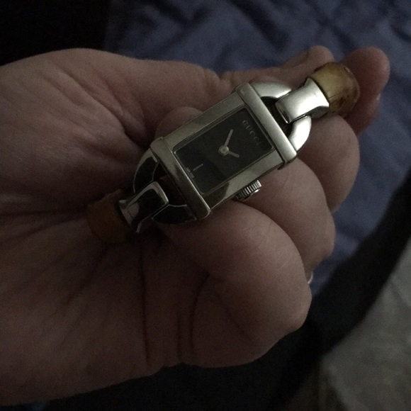 COPY - Gucci bamboo watch. Broken band. Plz rd